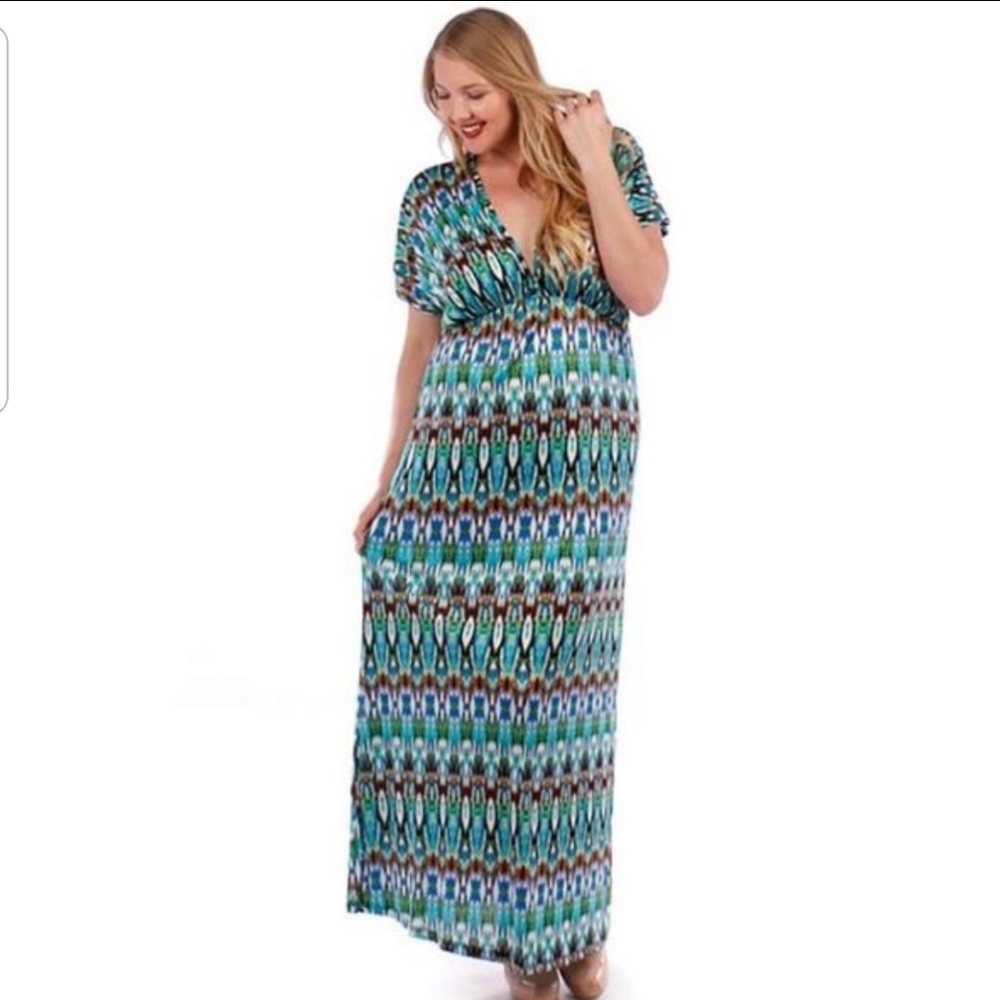 Yummy Plus short sleeve dress